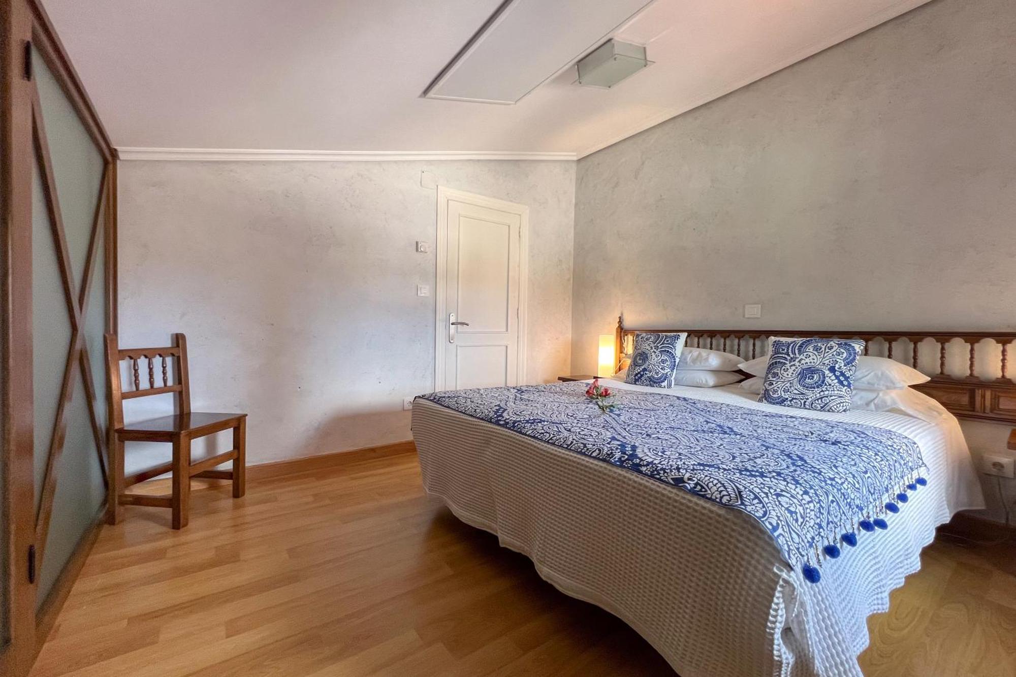 Apartamentos Santa Lucia Cabezon De La Sal Ngoại thất bức ảnh
