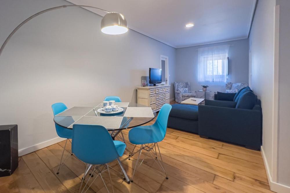 Apartamentos Santa Lucia Cabezon De La Sal Ngoại thất bức ảnh